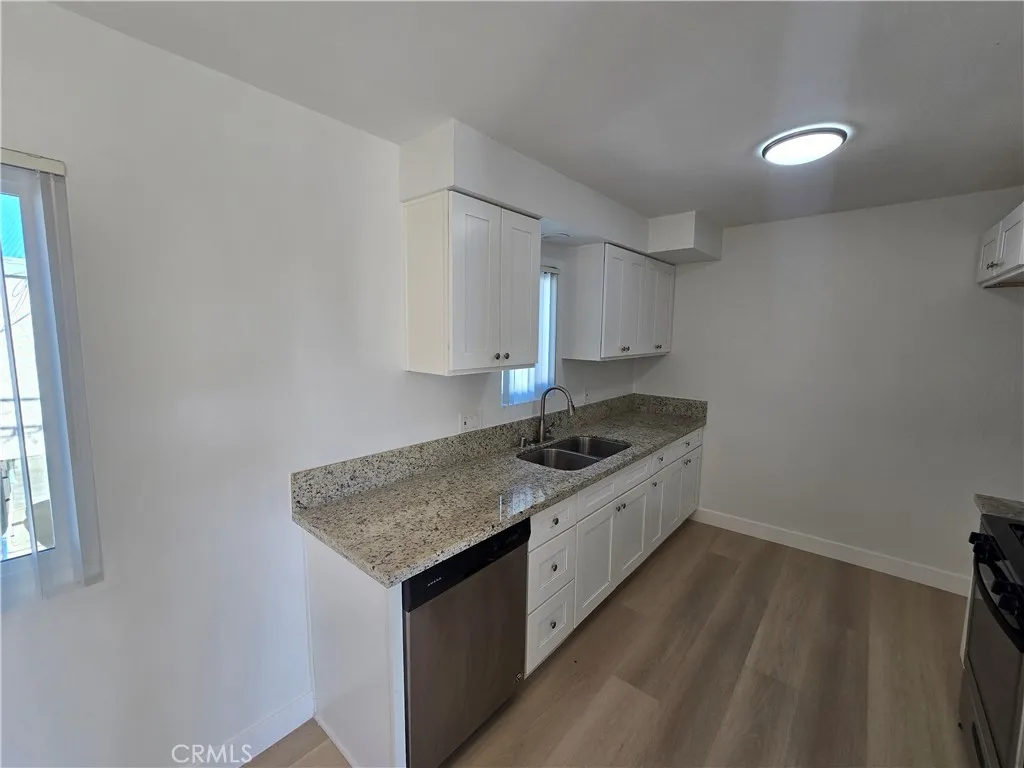 219 15th Street 7, Huntington Beach, California 92648 — photo 4