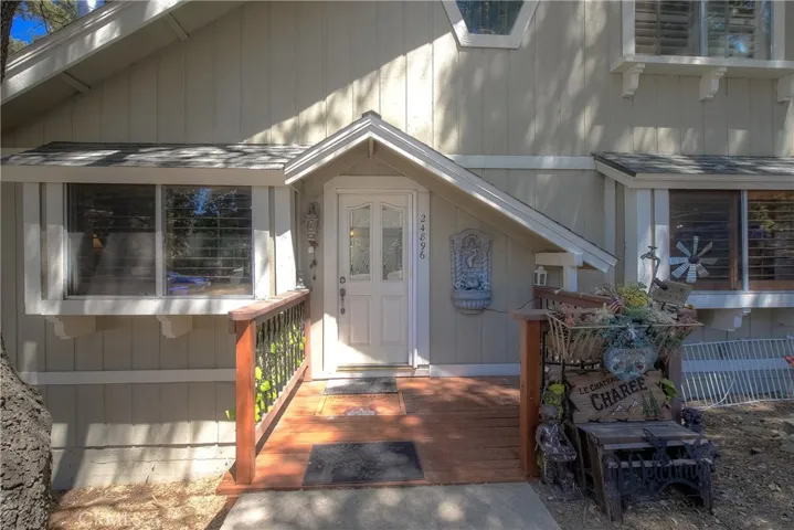 24896 Matterhorn Court, Crestline, California 92325 — photo 5