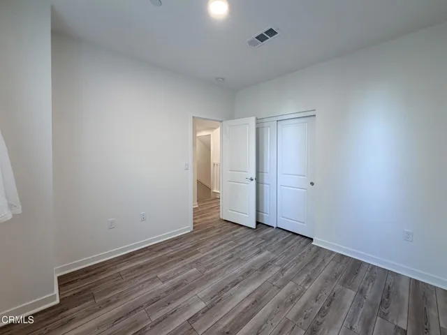 1568 E Thompson Boulevard, Ventura, California 93001 — photo 4