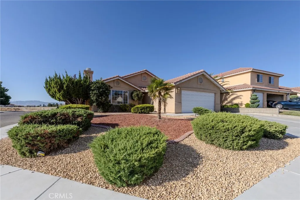 17671 Electra Drive, Victorville, California 92395 — photo 4