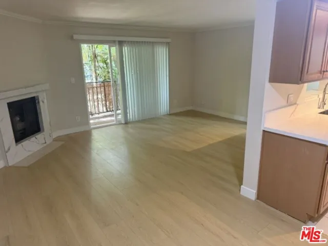 1128 Ocean Park Boulevard 101, Santa Monica, California 90405 — photo 4