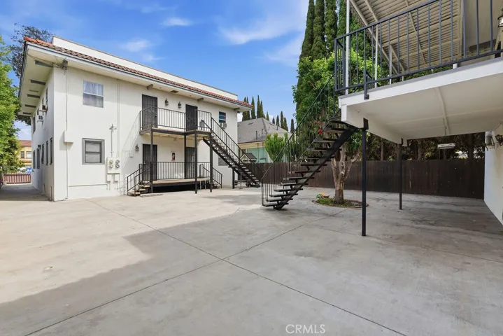 943 Chestnut Avenue, Long Beach, California 90813 — photo 5