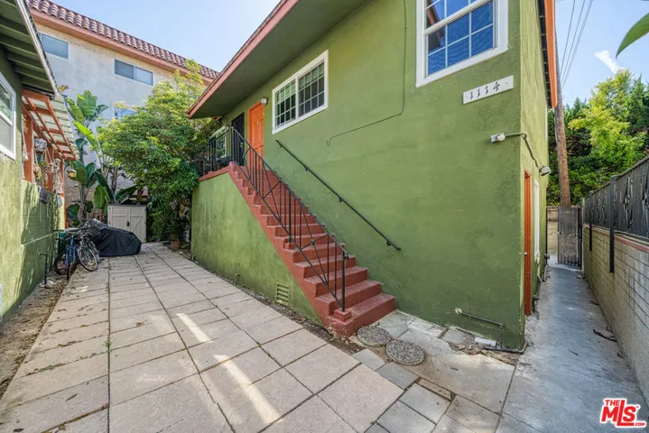 1112 Ocean Park Boulevard F, Santa Monica, California 90405 — photo 5