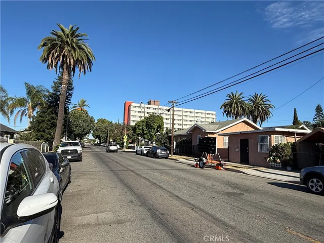 1045 E New York, Long Beach, California 90813 — photo 4