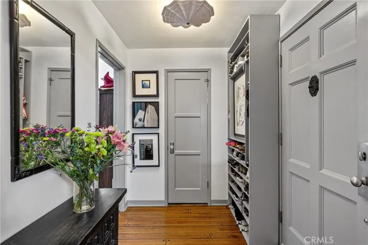 1701 Pier Avenue, Santa Monica, California 90405 — photo 5