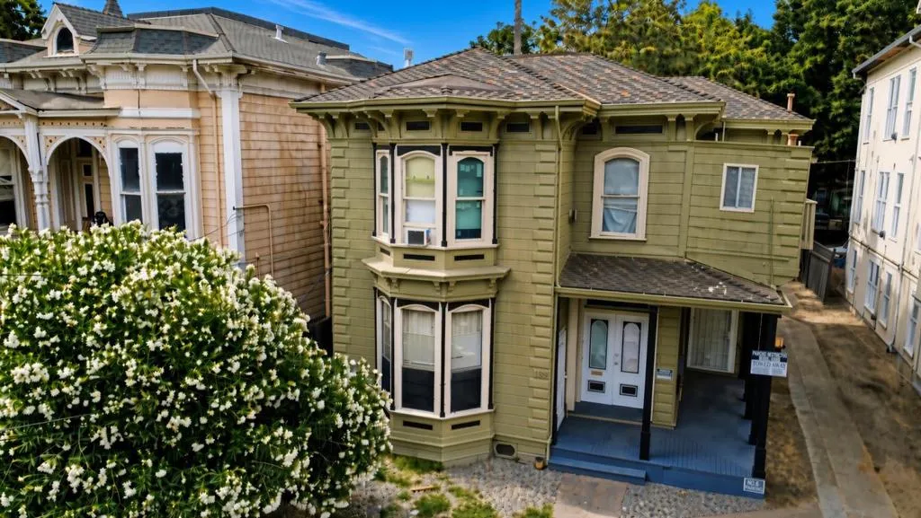 139 E Julian St