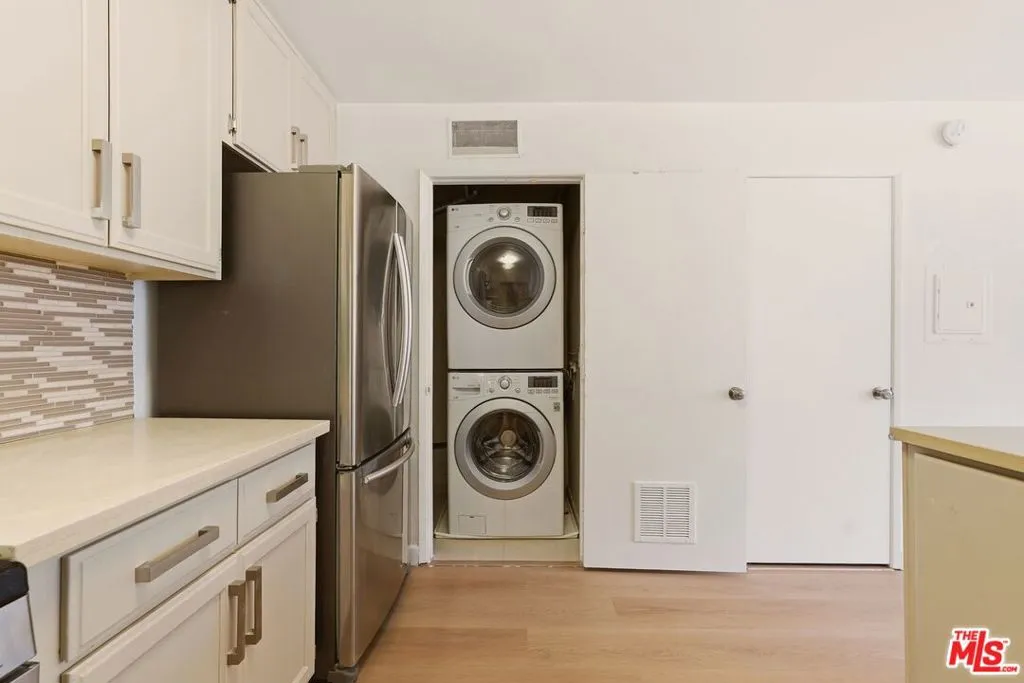1120 Irolo Street 101, Los Angeles, California 90006 — photo 5