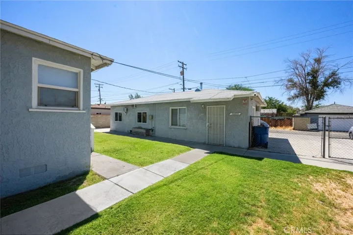 Common Yard