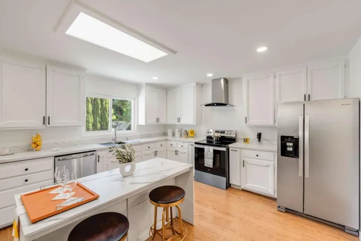 2139 Alameda De Las Pulgas, Redwood City, California 94061 — photo 5