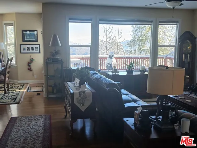 1251 Kodiak Drive, Lake Arrowhead, California 92352 — photo 4