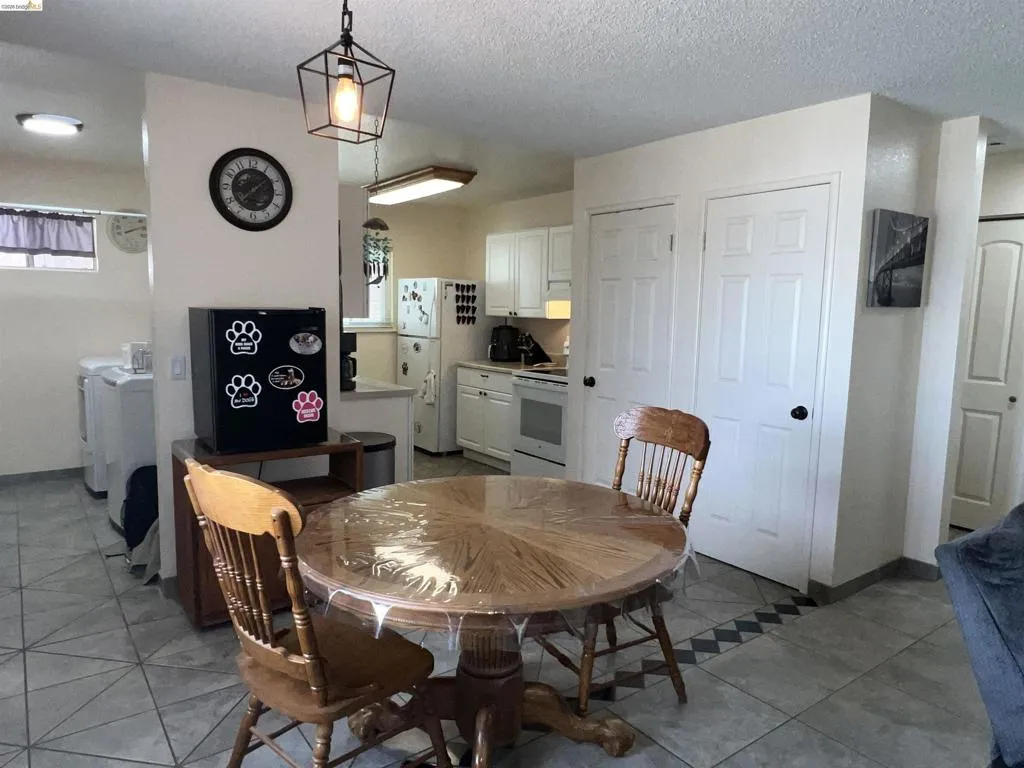2344 Via Canela, Oroville, California 95966 — photo 5