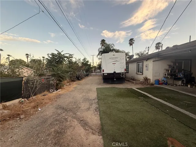 232 1 St, Perris, California 92570 — photo 4