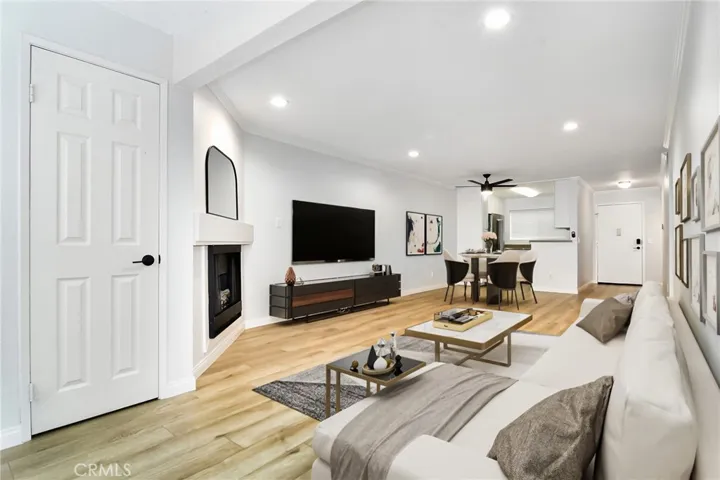 5515 Canoga Avenue 219, Woodland Hills, California 91367 — photo 5