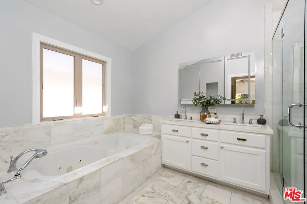 Bath 3 Bath 3