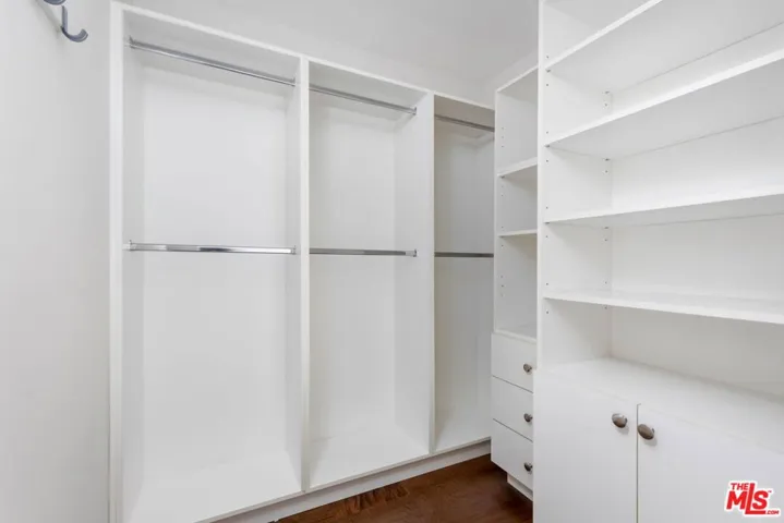 Walk in Closets