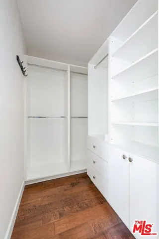 Walk in Closets