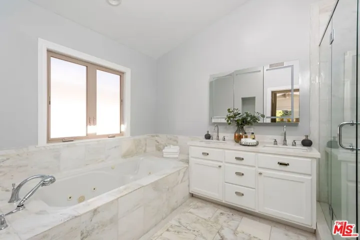 Bath 3