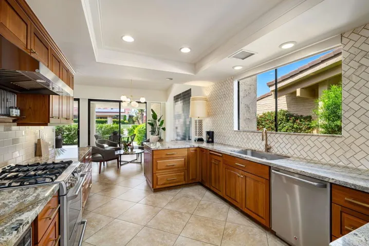 35-web-or-mls-JCOroGrande_OPMG_0325_035