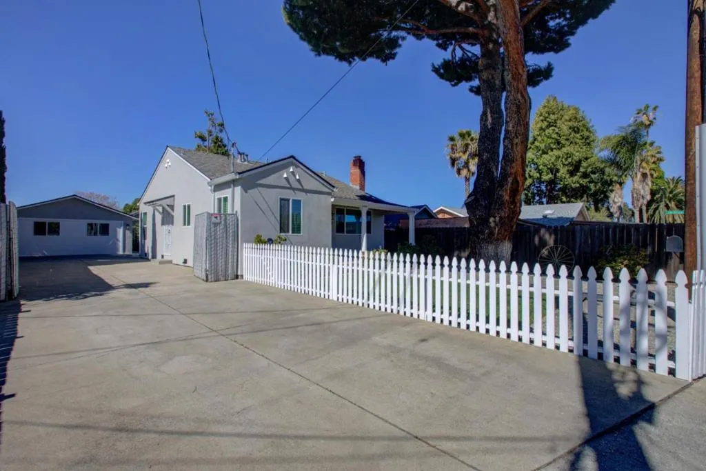209 Mccreery Avenue, San Jose, California 95116 — photo 5