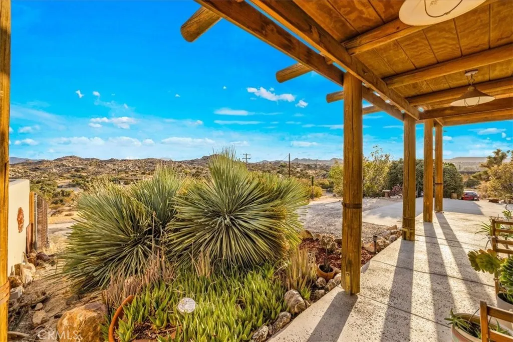 5484 Paisano, Yucca Valley, California 92284 — photo 5
