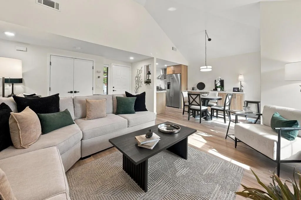 126 Avellino Circle, Palm Desert, California 92211 — photo 4