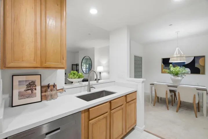 613 Arcadia Terrace 102, Sunnyvale, California 94085 — photo 4