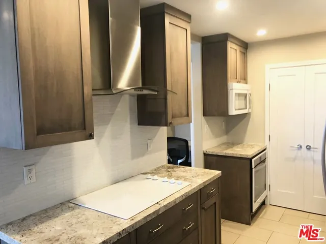1250 N Kings Road 506, West Hollywood, California 90069 — photo 5