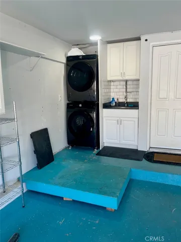 Laundry are in garage