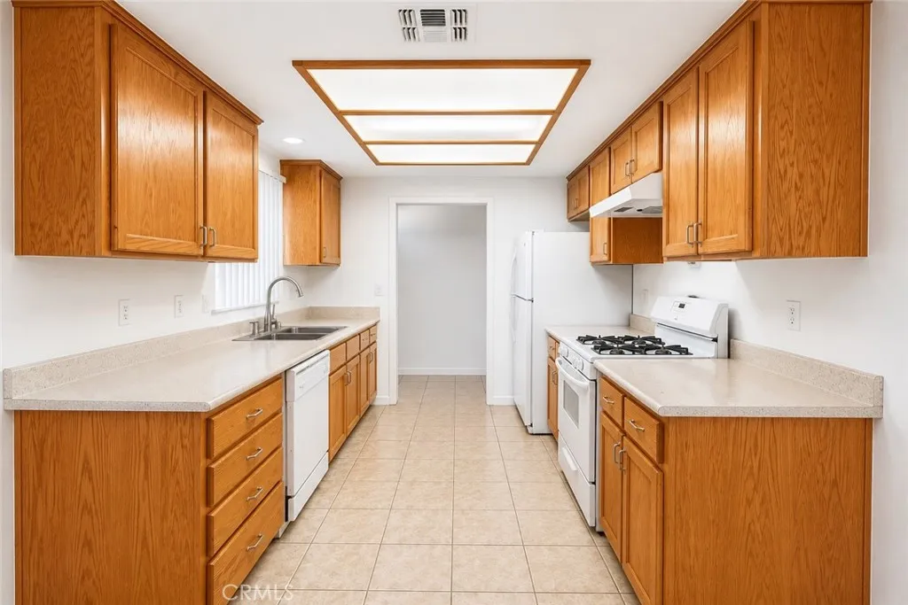 6851 Conejo, Joshua Tree, California 92252 — photo 5