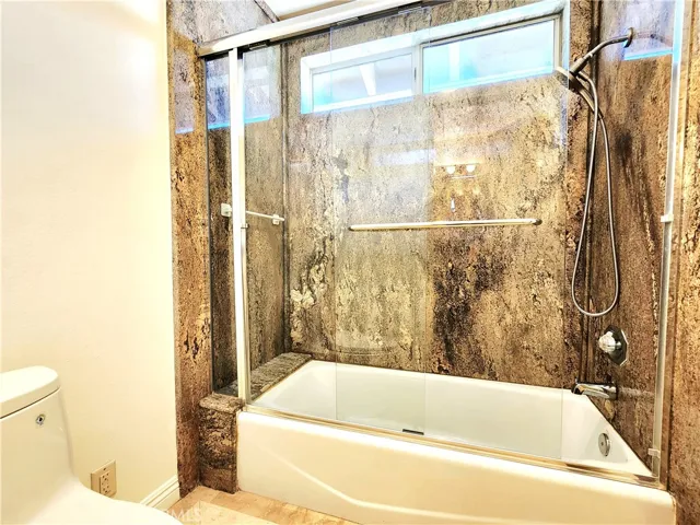 Jack and Jill Bathroom for 2nd and 3rd Bedroom