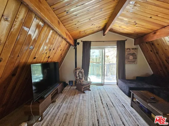 550 Pine Lane, Sugarloaf, California 92386 — photo 4