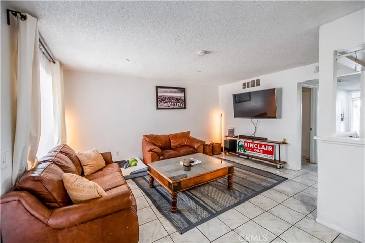 300 E Chestnut 300q, Santa Ana, California 92701 — photo 4