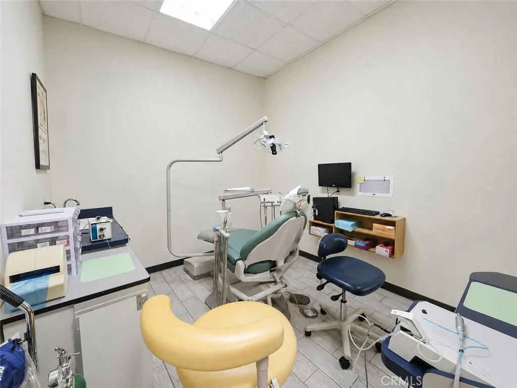 Well organized clinic .