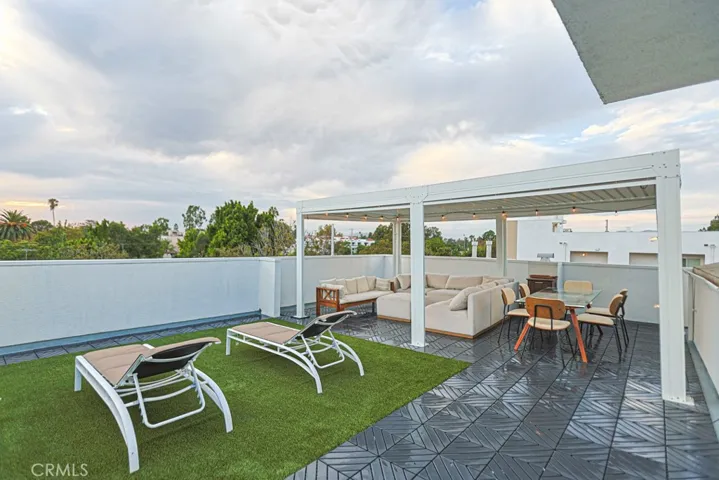 4326 Babcock 305, Studio City, California 91604 — photo 4