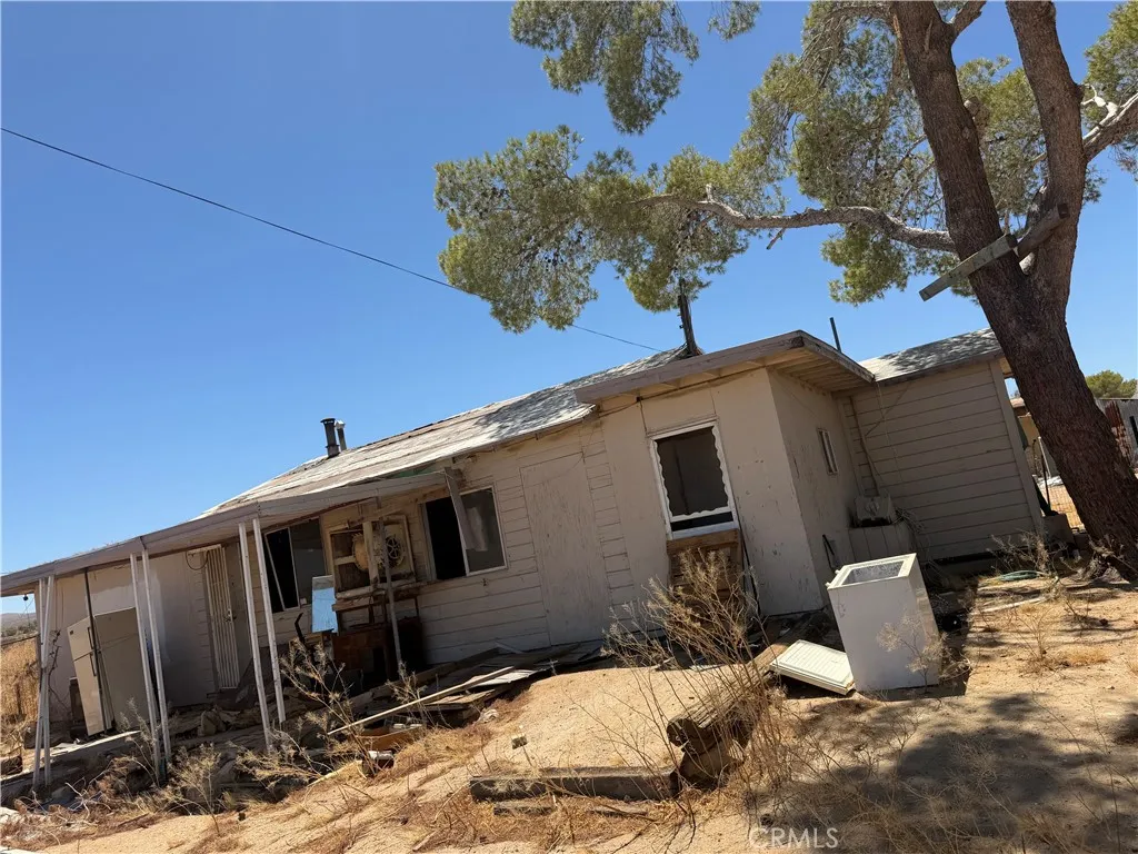 1411 E Bowman