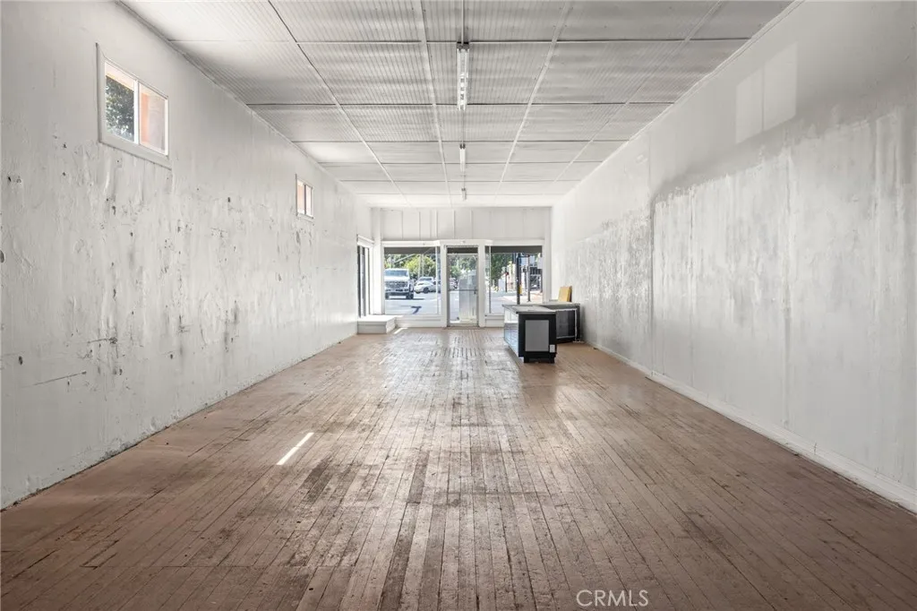 Interior 845 Main