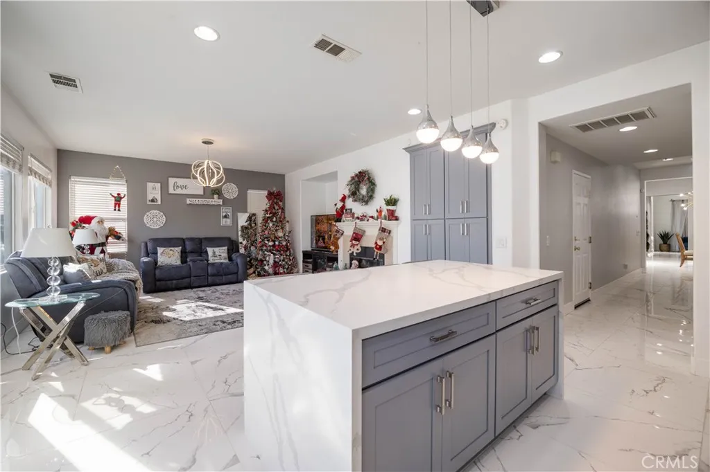 25090 Acorn Court, Corona, California 92883 — photo 5