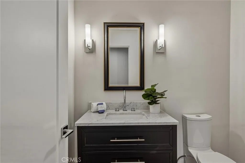 Powder Room Powder Room