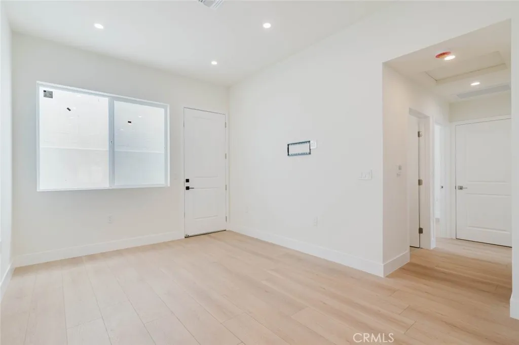 1167 Raymond Avenue C, Glendale, California 91201 — photo 4