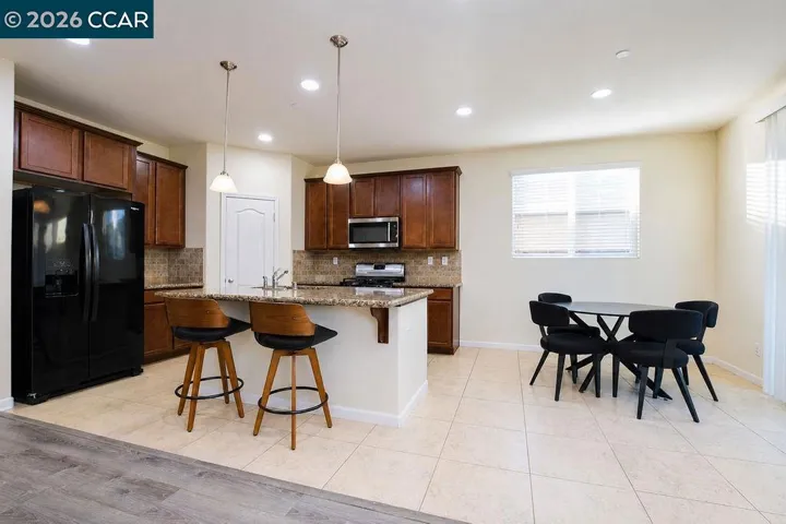 1410 Big Redwood Drive, Oakley, California 94561 — photo 4