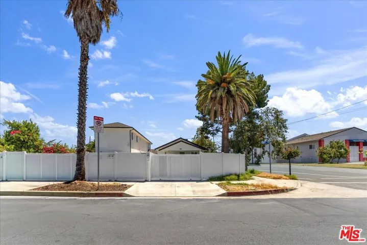 11018 Olinda Street, Los Angeles, California 91352 — photo 4