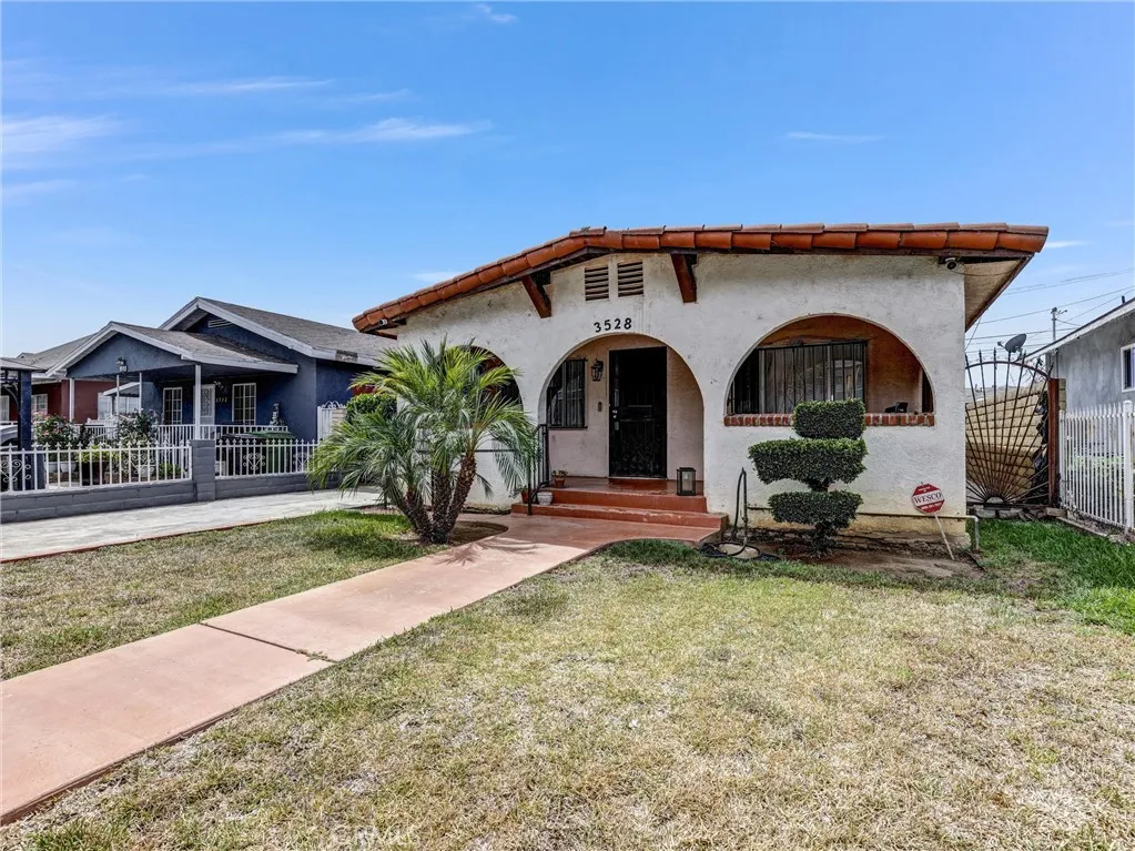 3528 Beswick, Los Angeles, California 90023 — photo 4