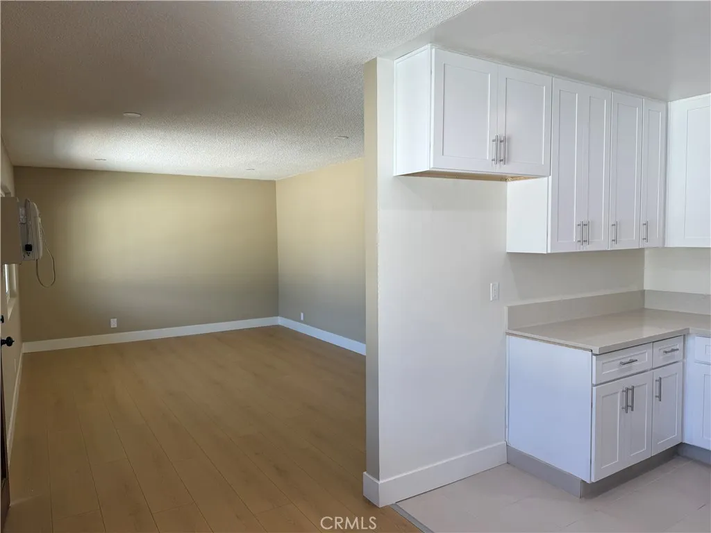 600 E Acacia Avenue 8, Glendale, California 91205 — photo 4