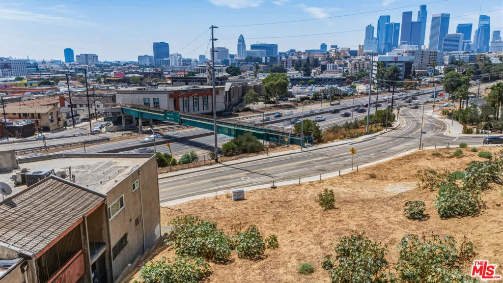 626 Lookout Drive, Los Angeles, California 90012 — photo 5