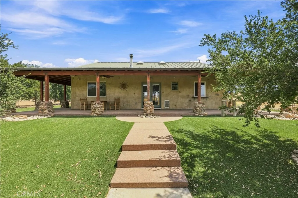 13750 Cuyama, Shandon, California 93453 — photo 5