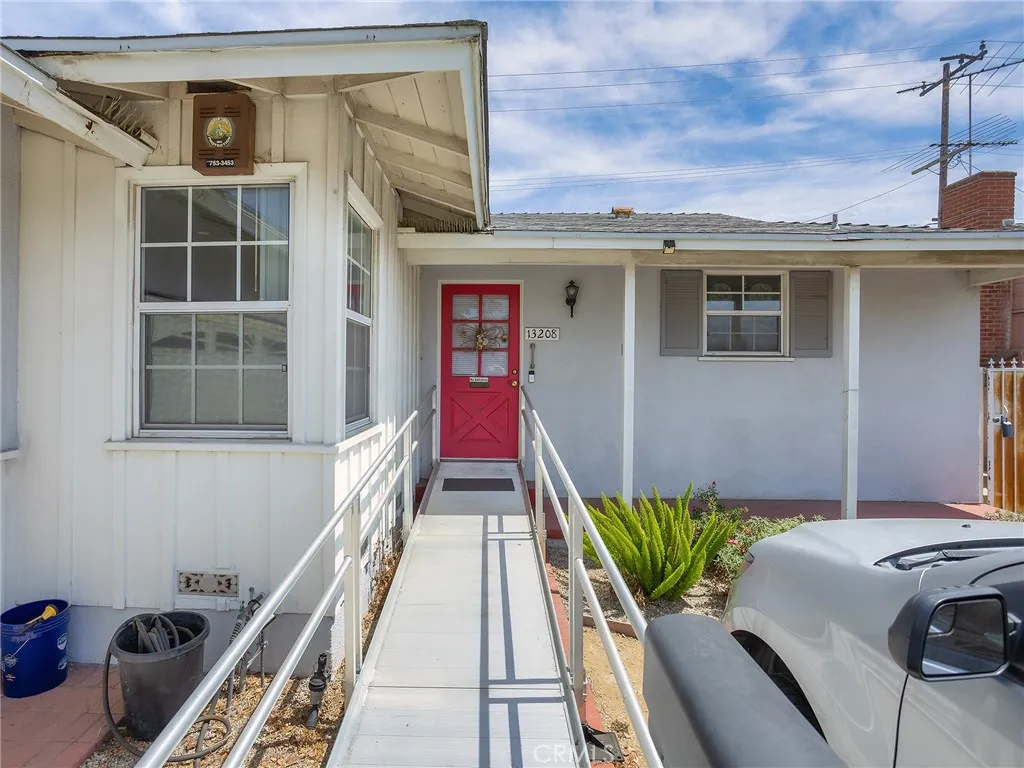 13208 S Manhattan Place, Gardena, California 90249 — photo 5