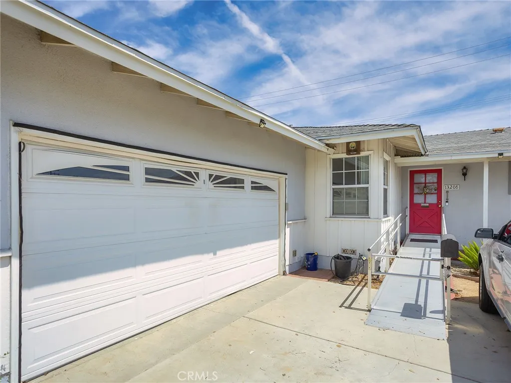 13208 S Manhattan Place, Gardena, California 90249 — photo 4