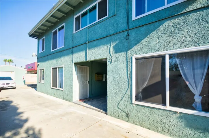 5174 Linden, Long Beach, California 90805 — photo 4
