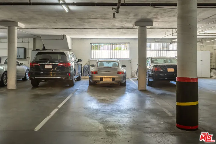2 tandem parking spots