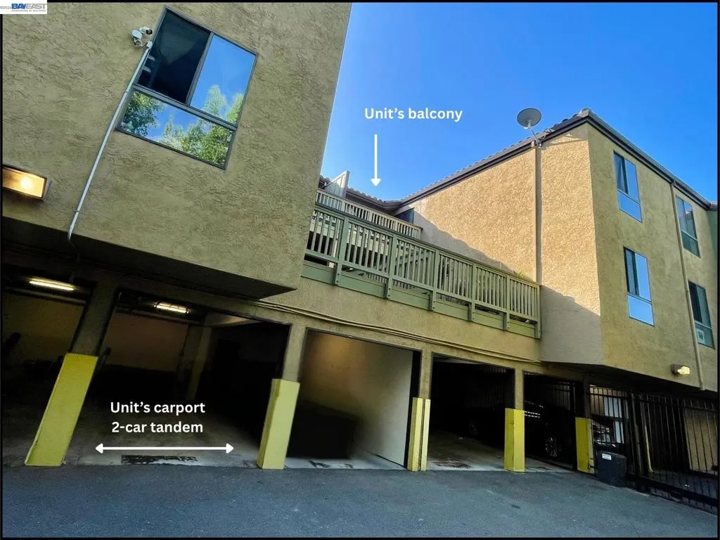 The unit's carport and balcony are on the same side The unit's carport and balcony are on the same side
